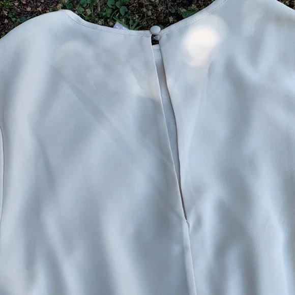 H&M Beige Crepe Pleated Detail Midi Dress - Picture 8 of 10